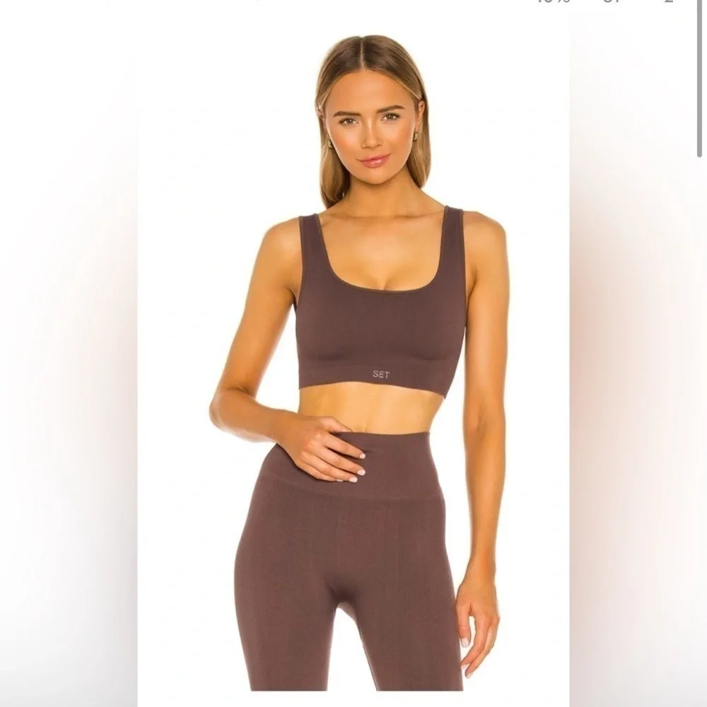 SET ACTIVE X REVOLVE Box Cut Sports Bra in Monaco sizes M, L NWOT minimalist - Picture 1 of 4